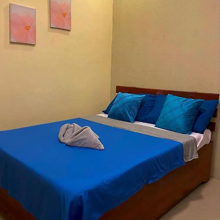 Aj Travellers Inn - Annex Manoc-Manoc Dış mekan fotoğraf