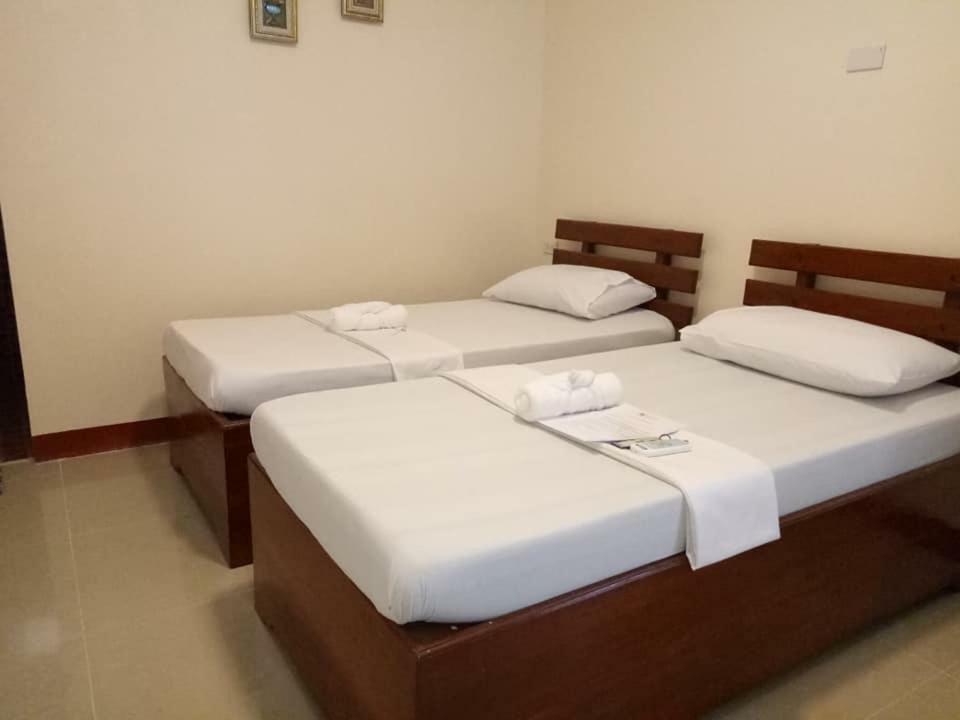 Aj Travellers Inn - Annex Manoc-Manoc Dış mekan fotoğraf